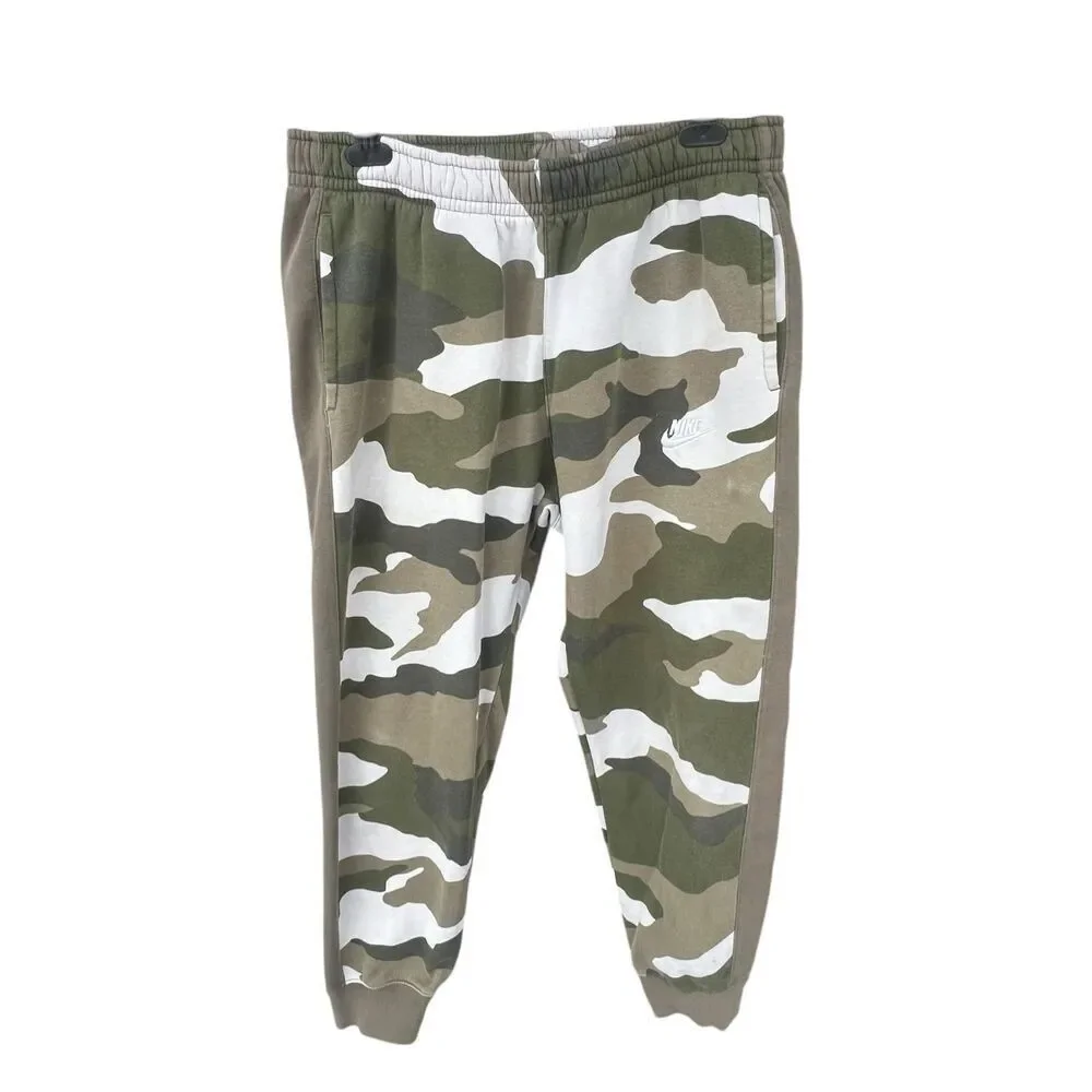 Nike Men's L Green Camo Sportswear Club Fleece Sweatpants Joggers gym workout